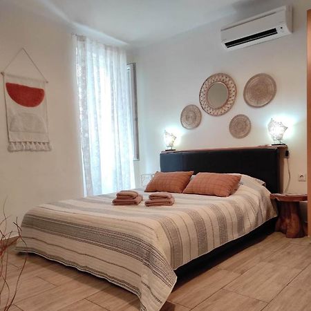 Nice Apartment In The City Center Ровин Екстериор снимка